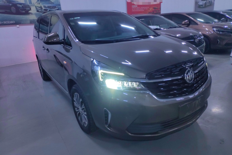 别克GL8 2022款 陆上公务舱 652T 豪华型车身外观3