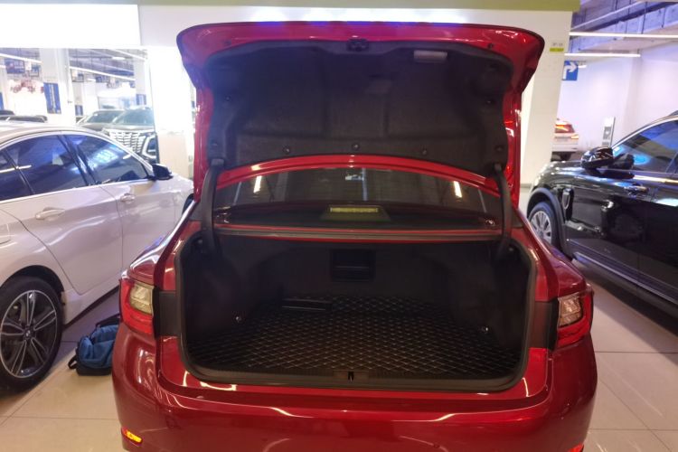 雷克萨斯ES 2015款 200 精英版机舱底盘23