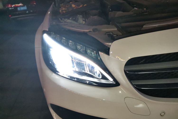 奔驰C级 2018款 C 200 L 运动版车身外观8