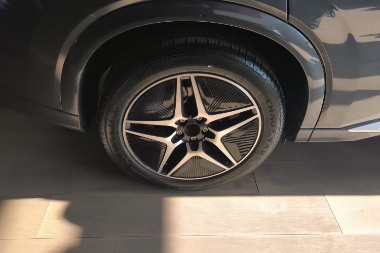 蓝电E5 2024款 荣耀版 100KM臻享型 7座车身外观6008