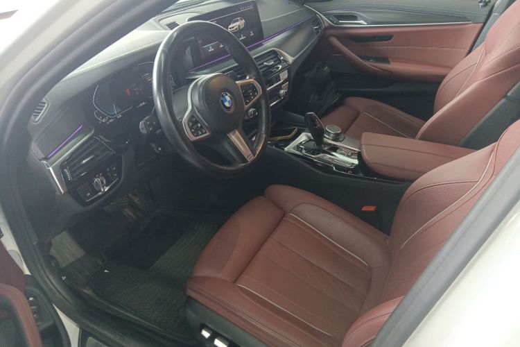 宝马5系新能源 2021款 535Le 先锋版M运动套装局部细节19