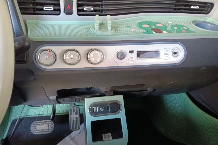 五菱汽车 宏光MINIEV 2022款 马卡龙臻享款 磷酸铁锂中控内饰16