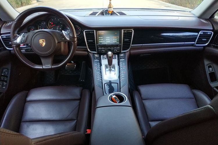 保时捷 2016款 Panamera 4 Edition 3.0T局部细节16