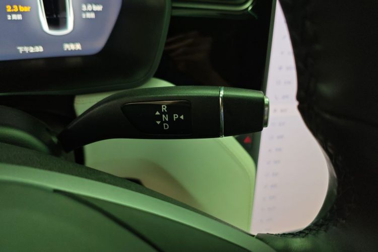 特斯拉 Model X 2019款 Performance 高性能版中控内饰18