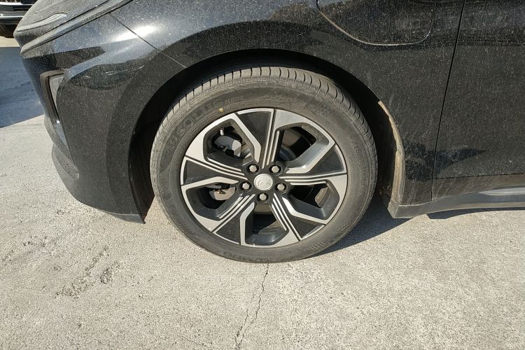 红旗E-QM5 2023款 改款 基础出行版车身外观6007