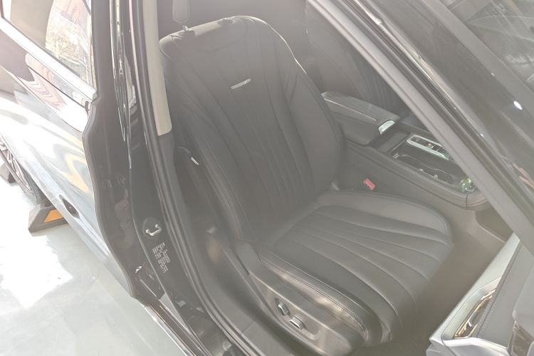 红旗H5 2023款 1.5T DCT智联旗韵版局部细节41