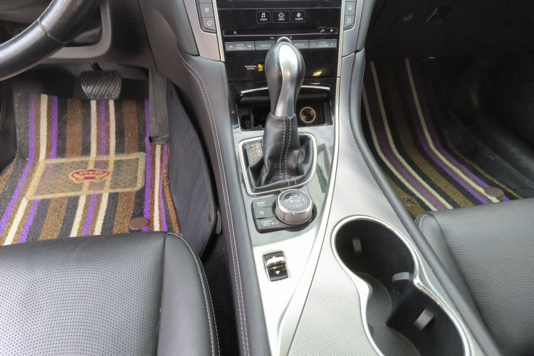 英菲尼迪Q50L 2016款 2.0T 悦享版中控内饰18
