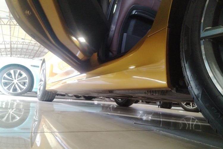 宝马3系 2020款 320Li M运动套装局部细节9002