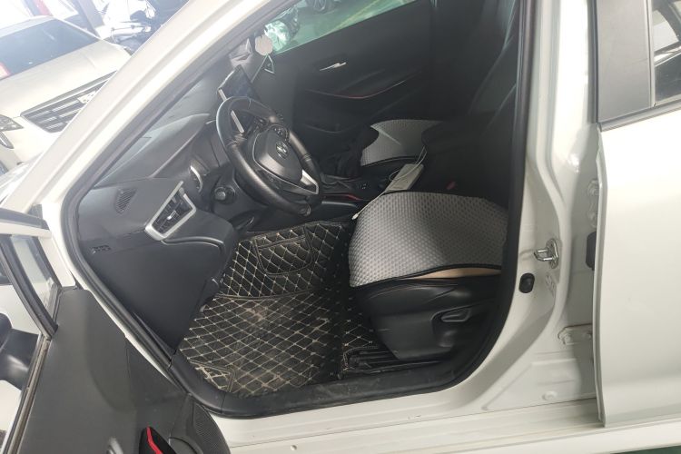 丰田 雷凌 2021款 185T CVT运动版中控内饰19