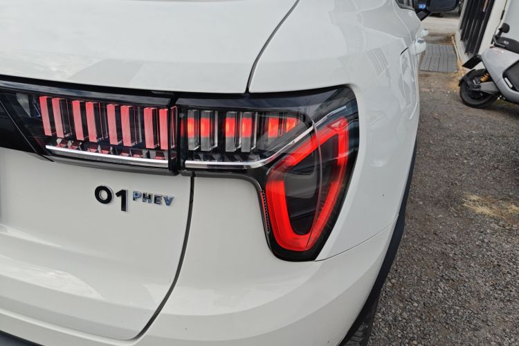 领克01 EM-P 2018款 1.5T PHEV 劲Pro 国V车身外观6001