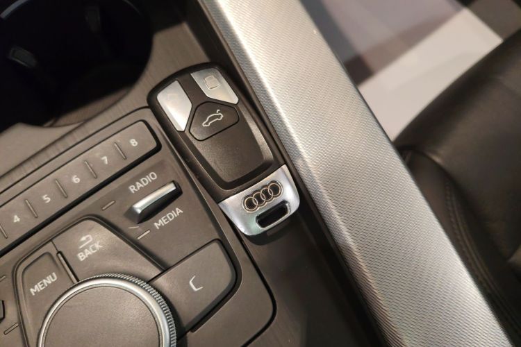 奥迪A5 2017款 Sportback 45 TFSI 时尚型中控内饰11