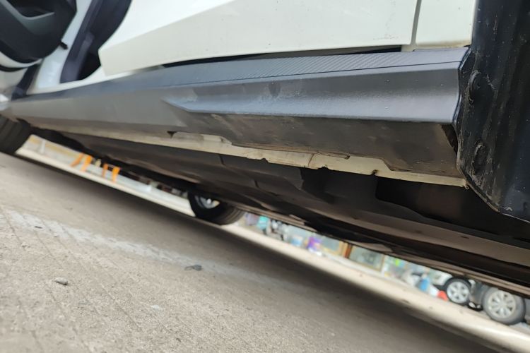 长安UNI-V 2023款 1.5T 尊贵型局部细节9002