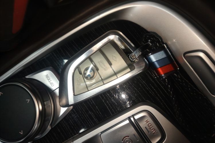 宝马7系 2021款 740Li 领先型 M运动套装中控内饰7001