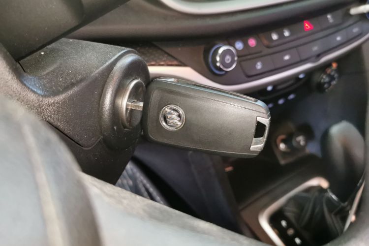 别克 英朗 2021款 改款 1.3T 自动轻混动精英型中控内饰7001