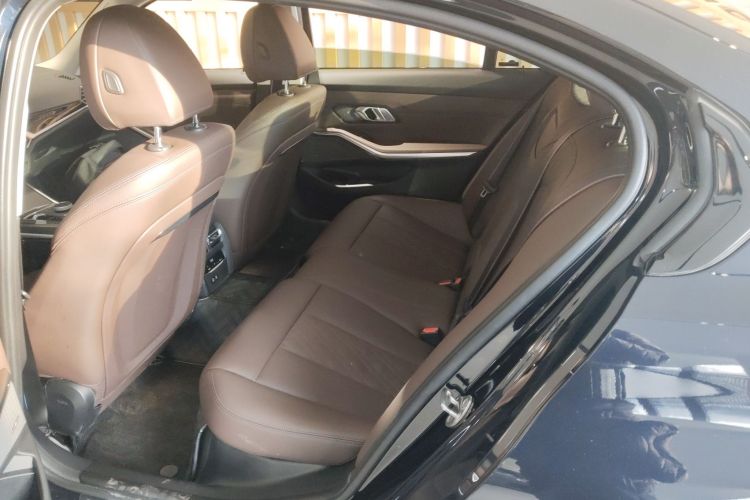 宝马3系 2023款 325Li M运动曜夜套装中控内饰21