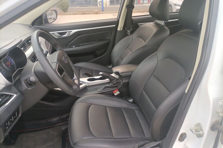 吉利汽车 远景 2018款 1.5L 手动幸福版中控内饰19