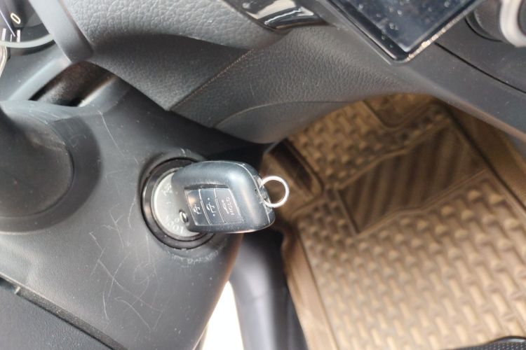 日产 轩逸 2022款 经典 1.6XE CVT舒适版中控内饰11