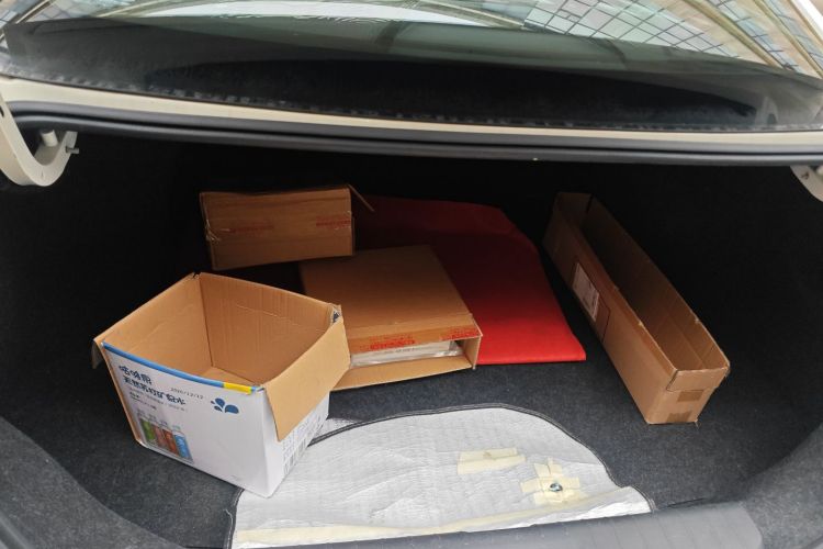 日产 轩逸 2021款 1.6L XL CVT悦享版机舱底盘23