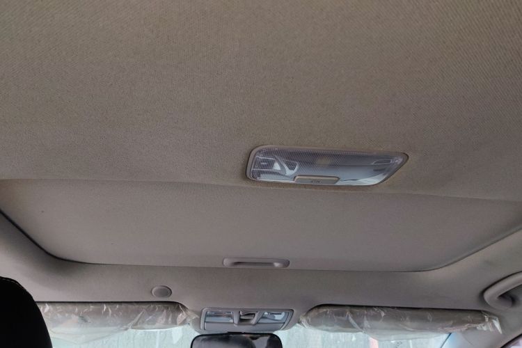 现代 朗动 2016款 1.6L 自动尊贵型局部细节22