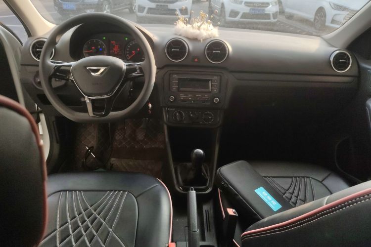 捷达VA3 2021款 1.5L 手动进取版中控内饰12