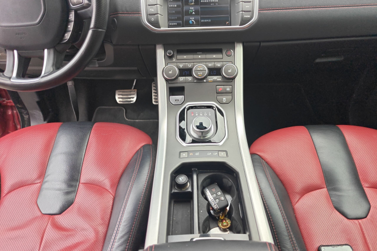 路虎 揽胜极光(进口) 2014款 2.0T 5门耀动版中控内饰18