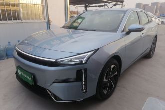 吉利银河 银河L6 2025款 EM-i 140km 星舰版