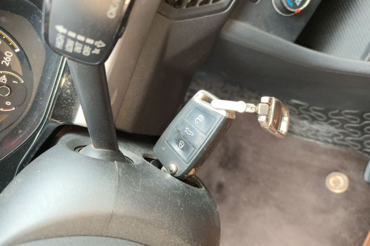 大众 宝来 2019款 改款 1.5L 手动时尚型 国V中控内饰11