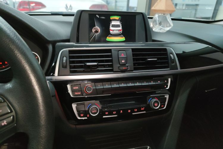 宝马3系 2017款 320Li 时尚型局部细节16