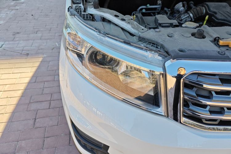 长安欧尚X70A 2020款 1.5L 手动舒适型车身外观8