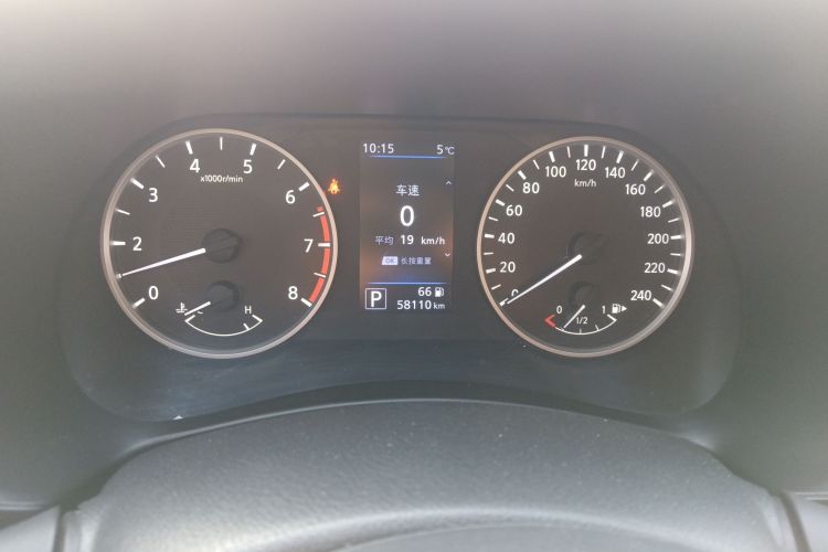 日产 轩逸 2020款 1.6L XL CVT悦享版中控内饰14