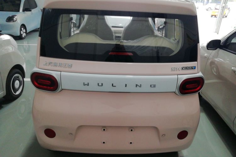 五菱汽车 宏光MINIEV 2024款 第三代 215km 青春版车身外观6