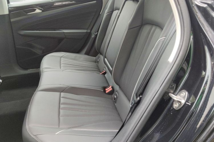 大众 帕萨特 2024款 380TSI 龙耀版中控内饰21