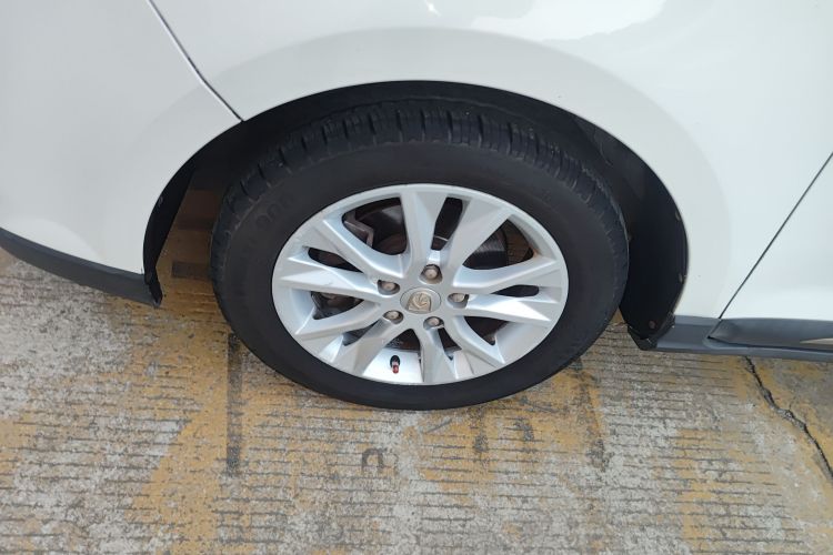 宝骏730 2016款 1.5L 手动舒适型 7座 国V车身外观6007