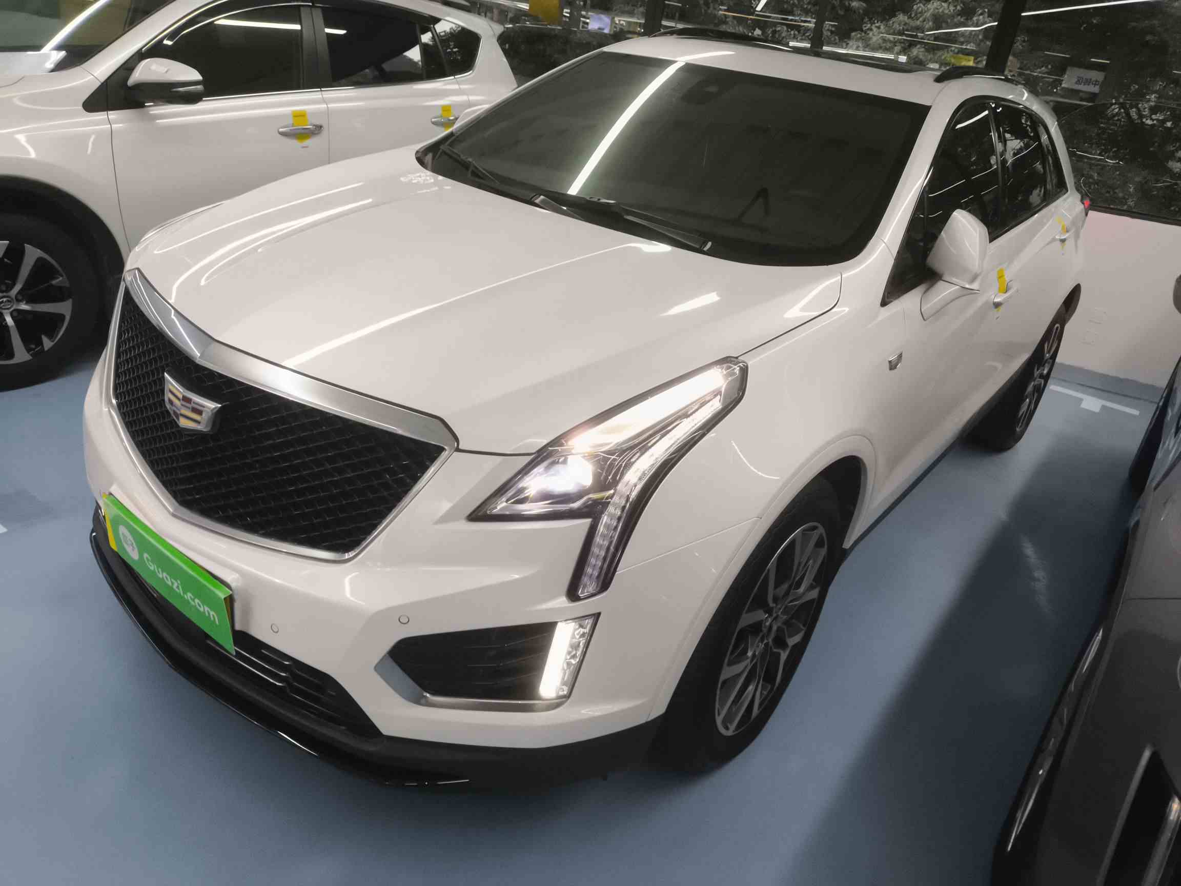 凯迪拉克XT5 2023款 2.0T 四驱尊贵型（至臻版）(1)
