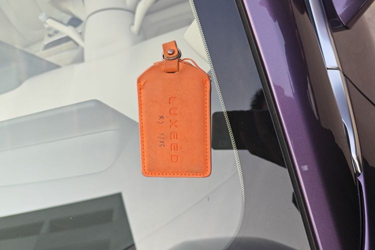 鸿蒙智行 智界R7 2024款 纯电 736km UItra中控内饰7001