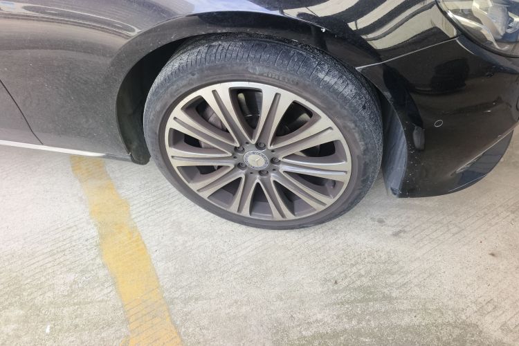 奔驰E级 2016款 E 300 L 豪华型车身外观6002