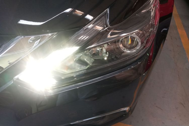 日产 天籁 2016款 2.0L XL舒适版局部细节36