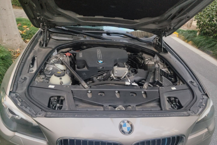 宝马5系 2017款 520Li 典雅型局部细节24