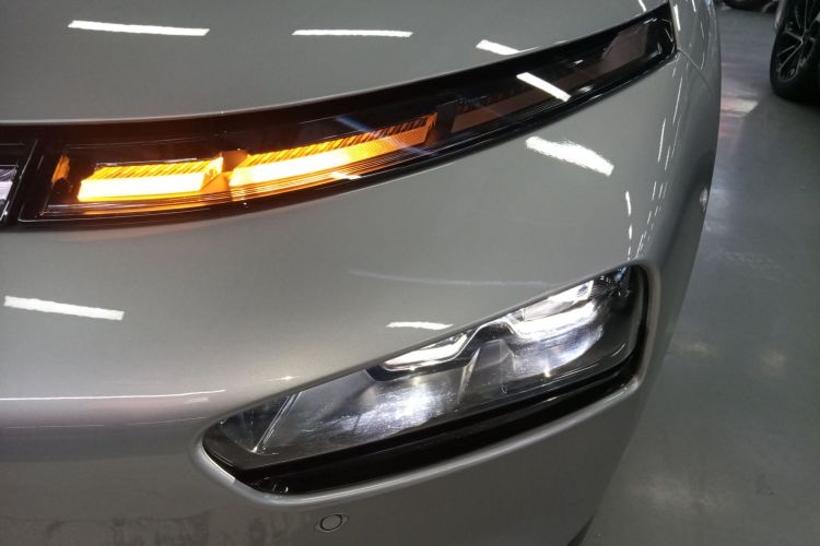 小鹏P7 2020款 670E局部细节36