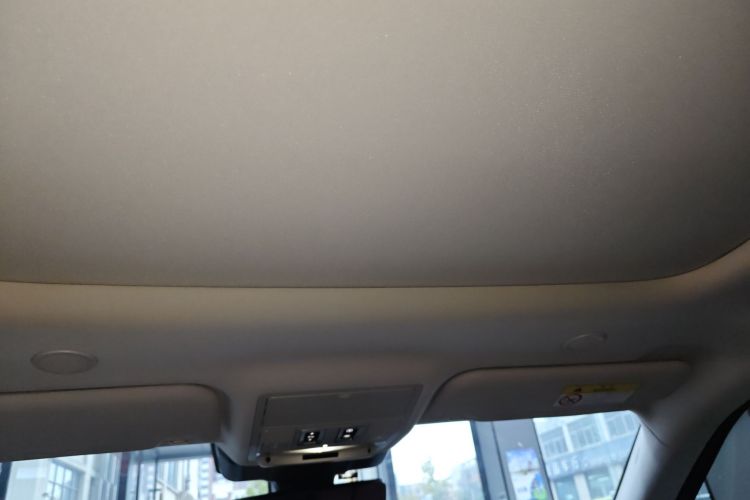 路虎 揽胜极光 2023款 极光L 249PS 豪华版局部细节22