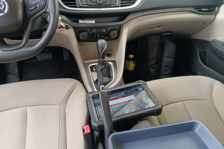 别克 英朗 2017款 15N 自动进取型中控内饰18