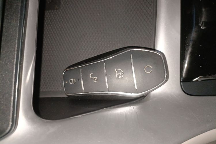 比亚迪 宋Pro新能源 2024款 荣耀版 DM-i 71KM领航型中控内饰11