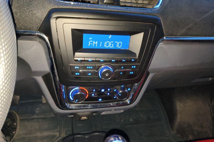 金杯 小海狮X30 2020款 1.5L 厢货超享型国VI SWC15M中控内饰16