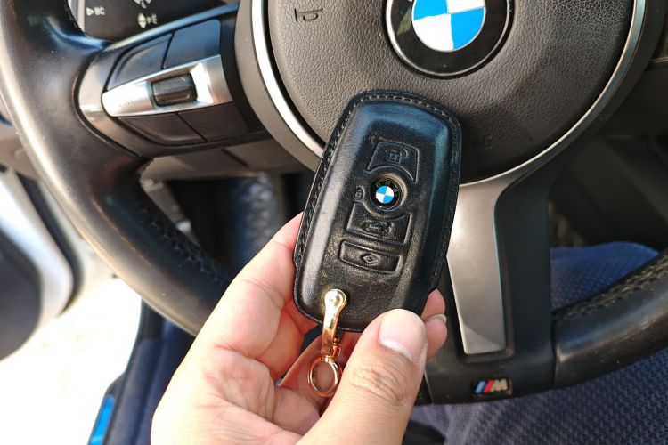 宝马4系 2019款 425i Gran Coupe M运动套装中控内饰11