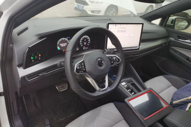 大众 高尔夫 2025款 300TSI R-Line中控内饰7002