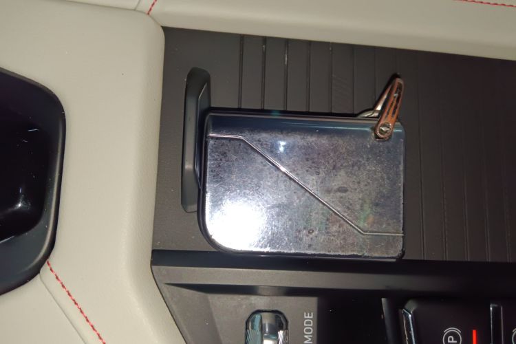 领克06 2020款 1.5T 耀Halo中控内饰11