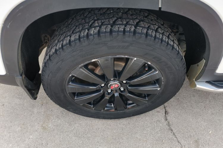 荣威RX8 2018款 30T 智联网两驱至尊版车身外观6008