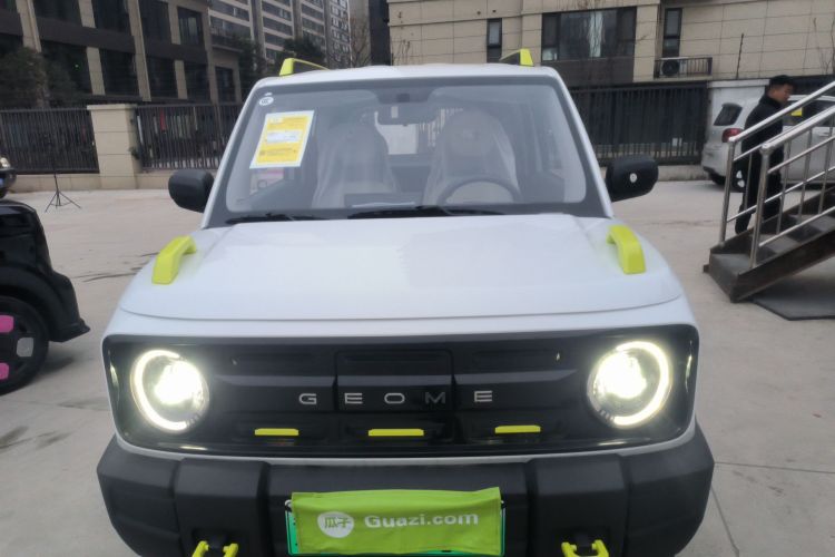 吉利银河 2025款 210km 熊猫骑士车身外观2