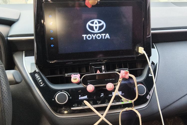 丰田 雷凌 2022款 TNGA 1.5L CVT进取版中控内饰16