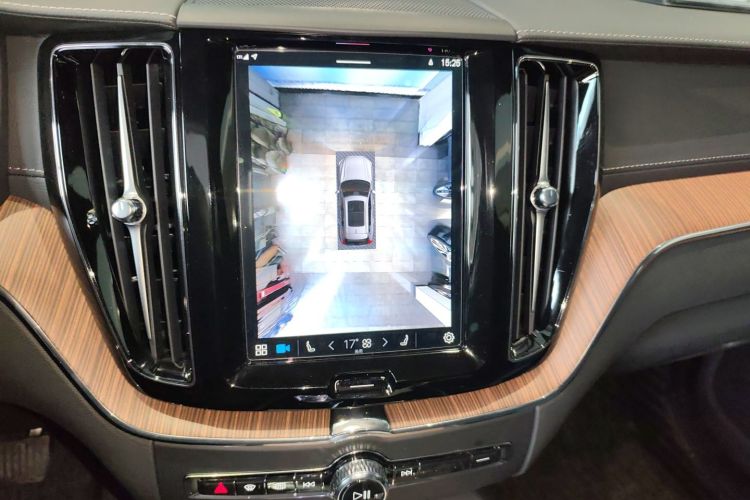 沃尔沃XC60新能源 2024款 T8 插电混动 长续航四驱智远豪华版中控内饰16